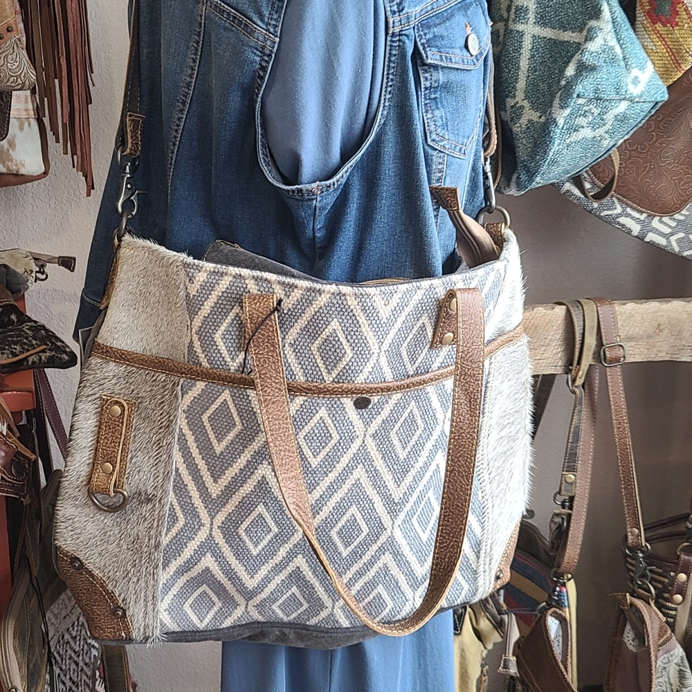 Myra bag